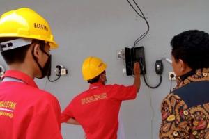 praktik untuk pemasangan SR* APP** jurusan TITL